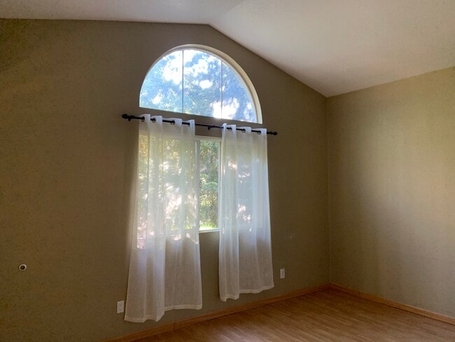 Building Photo - 1402 Forest Run Unit 1402 Forest Run