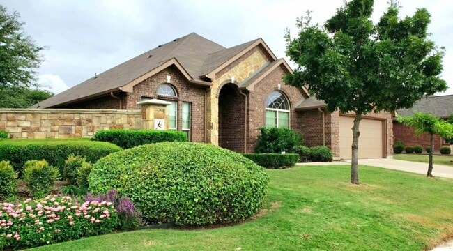 Photo - 2401 Silverthorn Ct