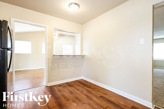 Photo - 520 Chase St