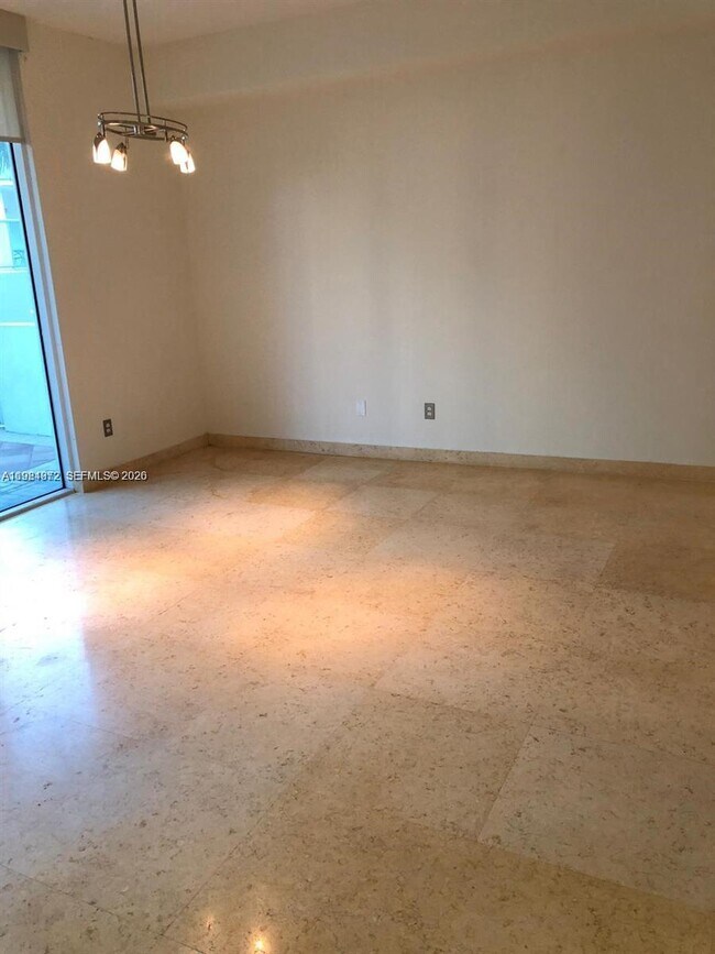 Photo - 31 SE 5th St Unit 1106