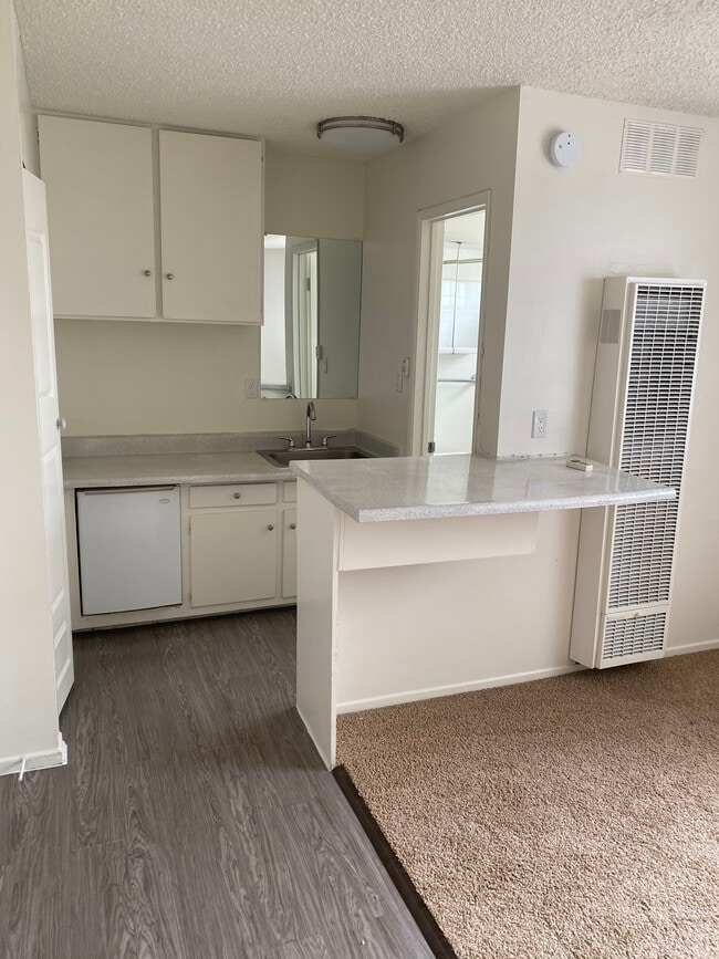 Summer View Apartment Homes For Rent in Panorama City, CA