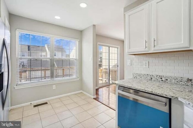 Photo - 22989 Whitehall Terrace