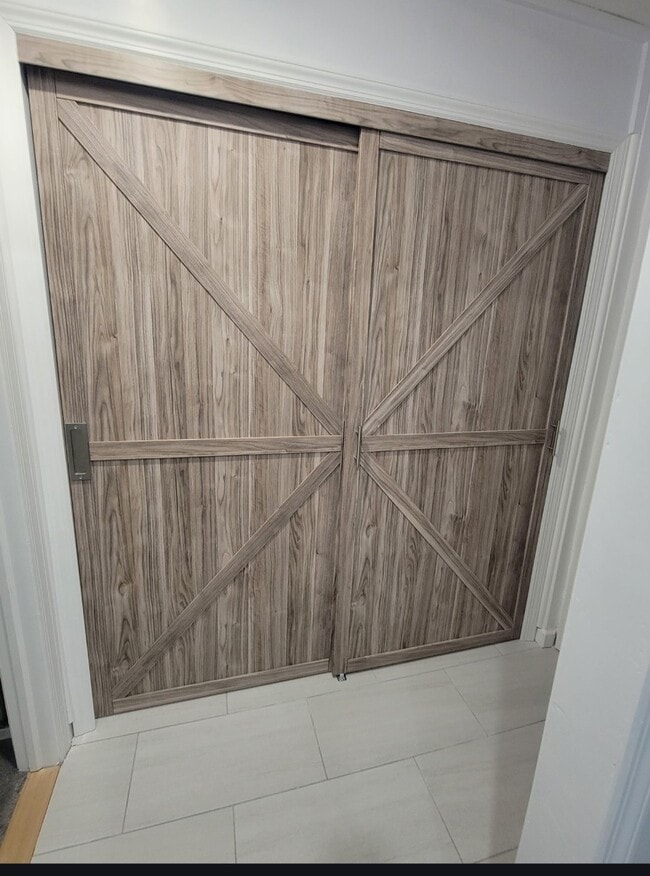 Photo - 22414 Kingsbury Ave Unit B