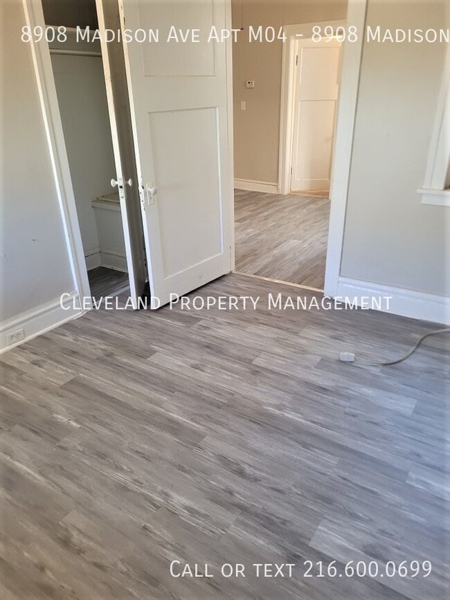Photo - 8908 Madison Ave Unidad 8908 Madison Ave #M04, Cleveland, OH 44102