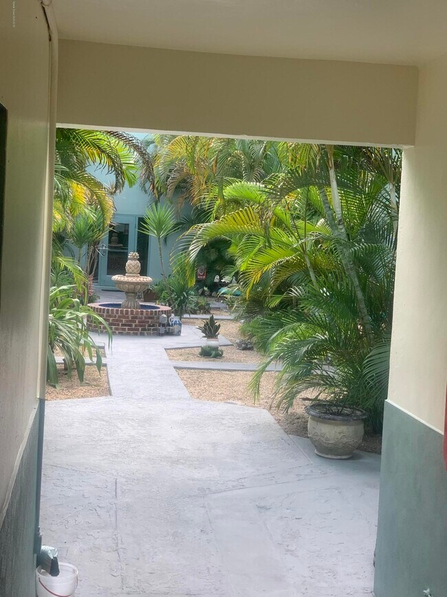 Photo - 220 Columbia Dr Unidad 8