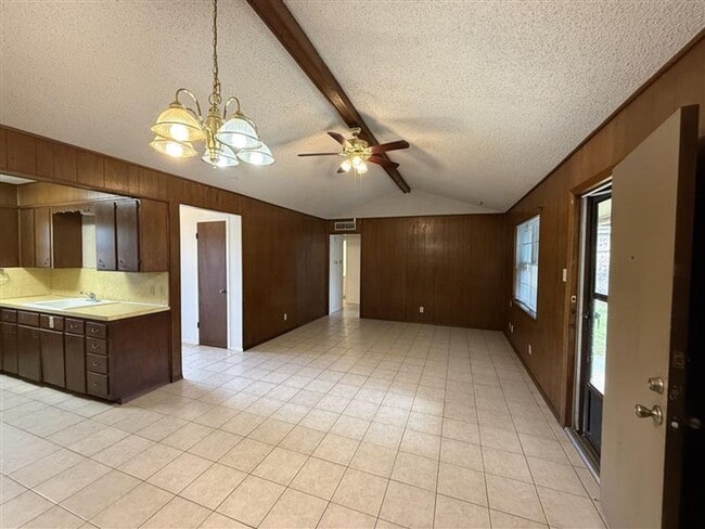 Photo - Charming 3 bedroom, 2 bathroom home near Kirby Park COMING SOON!