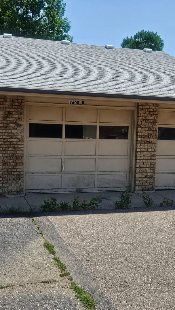 Photo - 2608 Leisure Dr Unit B