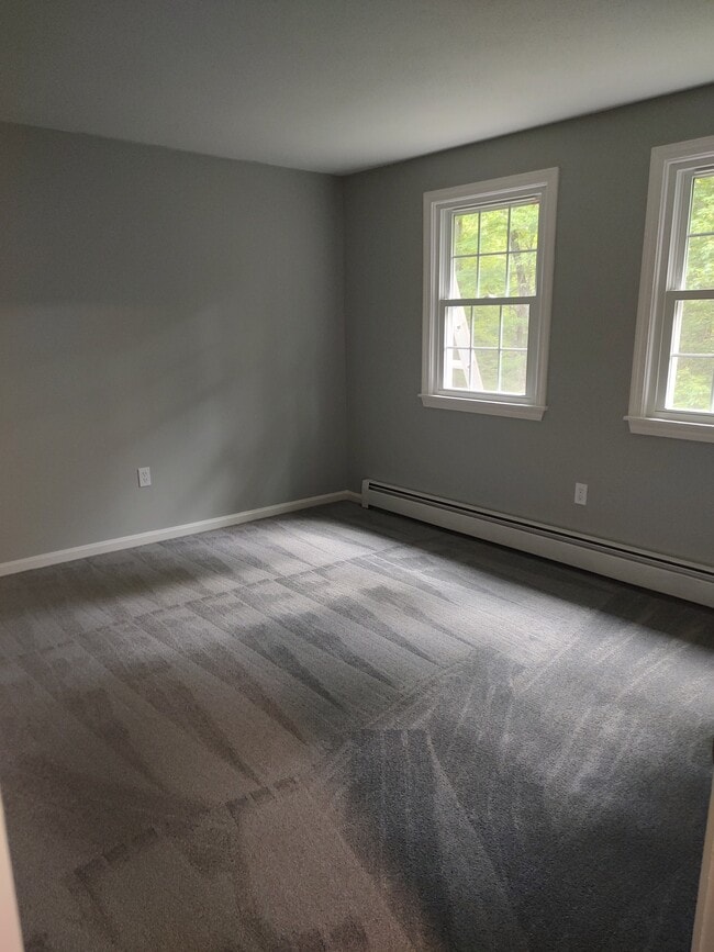 Second Bedroom - 132 Londonderry Turnpike