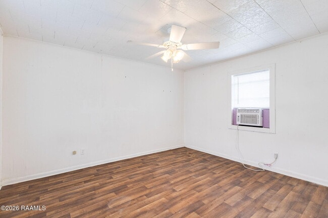 Photo - 866 Mouton Rd