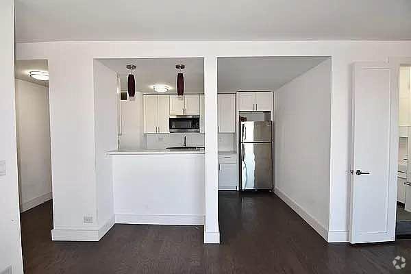 Building Photo - 2 bedroom in New York NY 10027 Unit 11F Rental