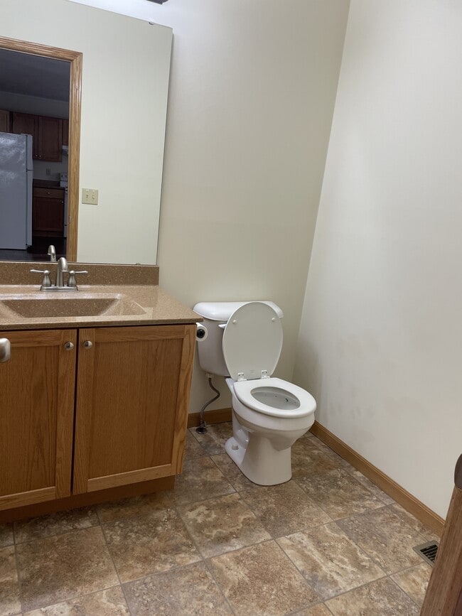 Photo - 206 W Albro St