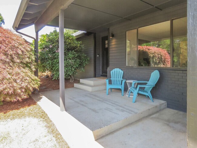 Photo - Coming Soon !!! 4 Bedroom Tualatin Home Available - Inquire today !!!