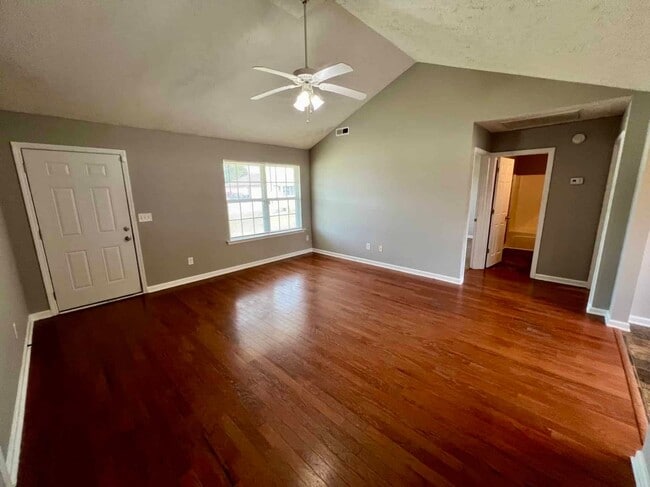 Photo - 3 Bed 2 Bath Brick Ranch *Fenced Backyard* in Christiana