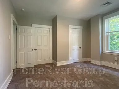 Photo - 211 Locust St