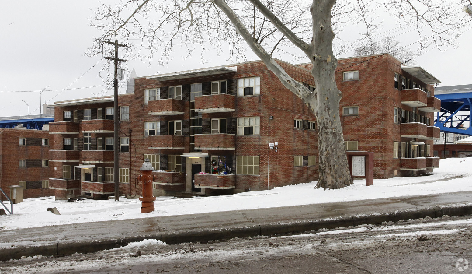 Lakeview Estates - Lakeview Estates Apartments