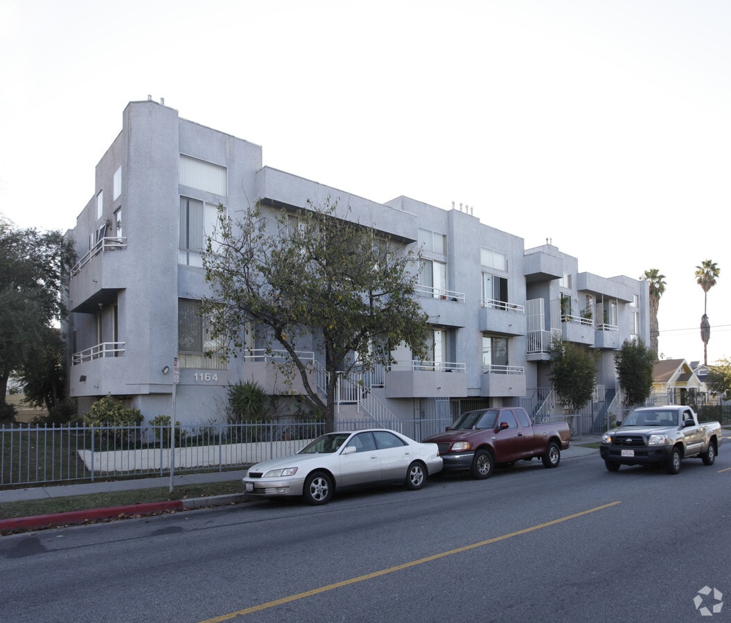 Photo - 1164 N Van Ness Ave