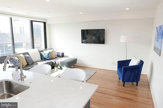Photo - 843 Upshur St NW Unit 301