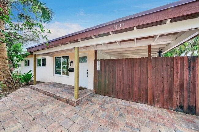 Photo - 1101 SW 1st Ave