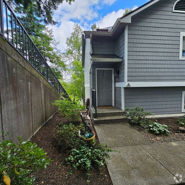 Building Photo - Charming 2 bedroom home in Poulsbo
