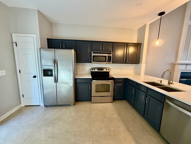 Photo - 10208 Roundleaf Dr