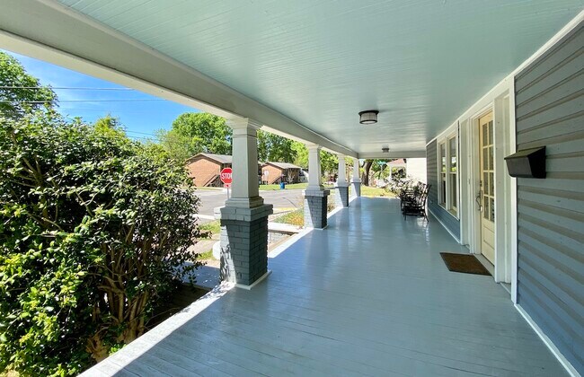 Photo - 101 S Briggs Ave