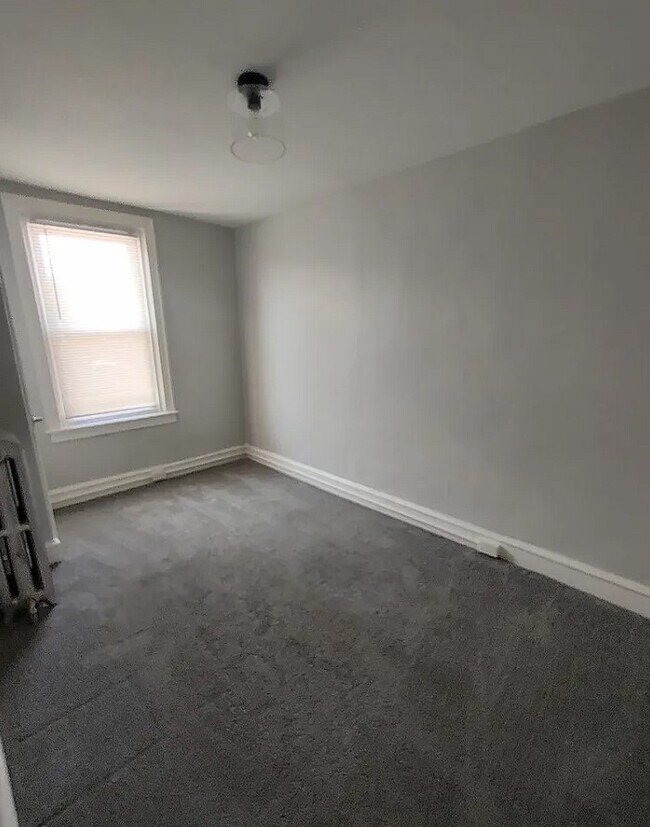 Photo - 6713 Guyer Ave