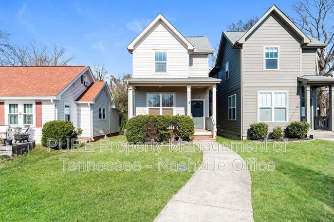 Photo - 919A Cahal Ave