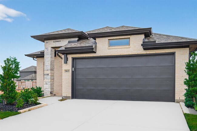 Photo - 5015 Bowen Pr Dr