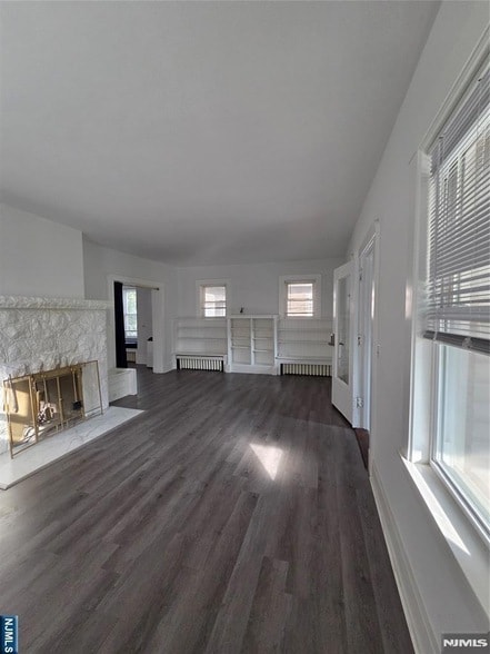Photo - 145 Christie St