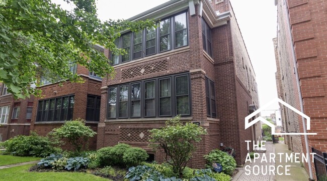 Photo - 2549 W Wilson Ave Unidad 2