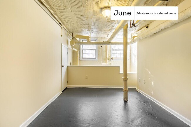 Photo - Room in Shared 4 bed/2 bath home Unidad B