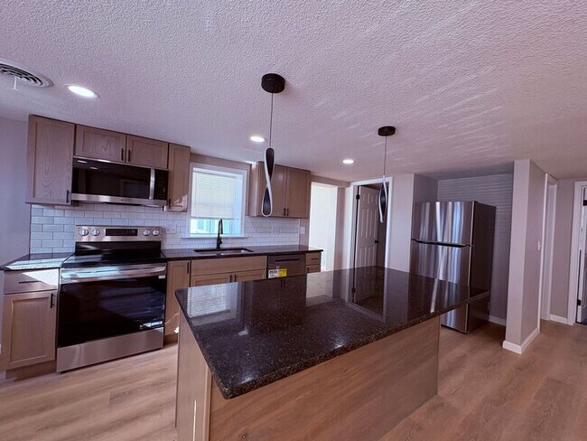 Photo - 8622 Walker Ave