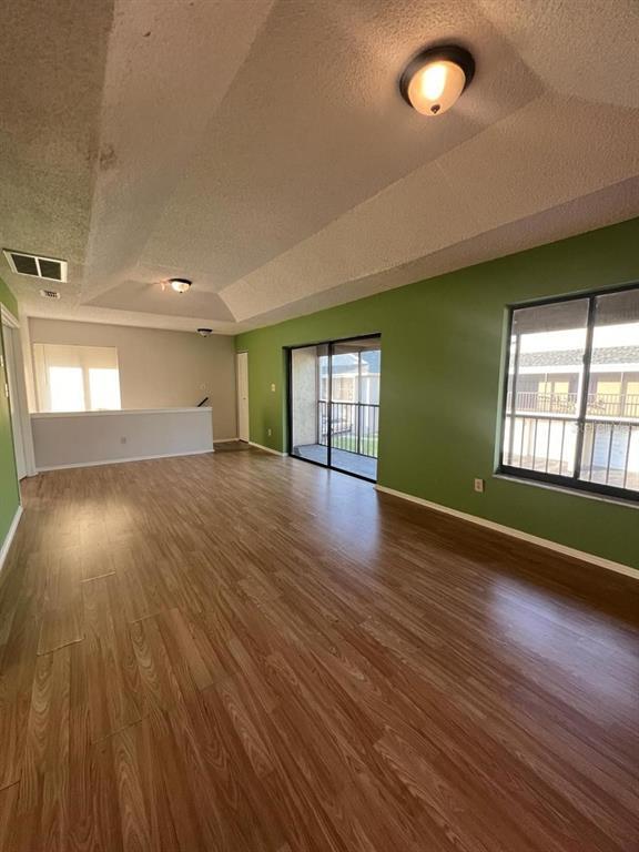 Photo - 4334 Pinebark Ave Unidad 79-1