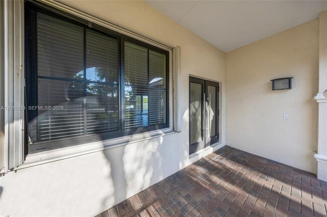 Photo - 1538 Tamarind Ct