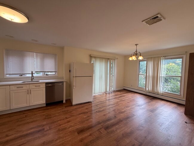 Photo - 12 Sylvan Ave