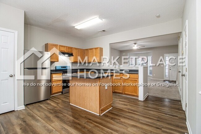 Photo - 6432 Parkway Trace