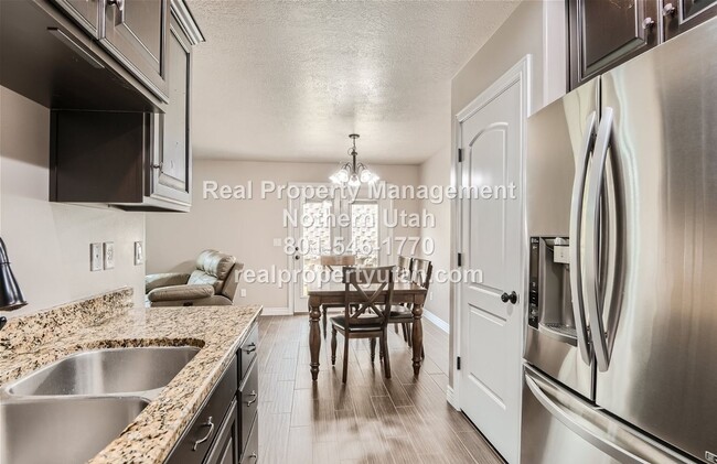 Photo - Charming 3 Bedroom Home in Layton!