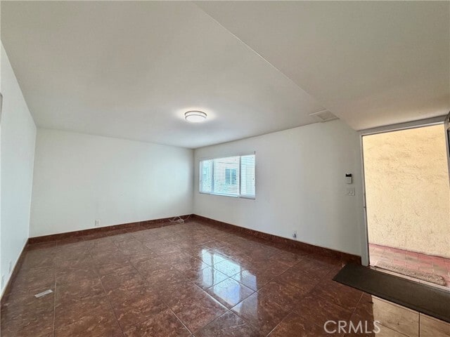 Photo - 1477 W 20th St Unit 7