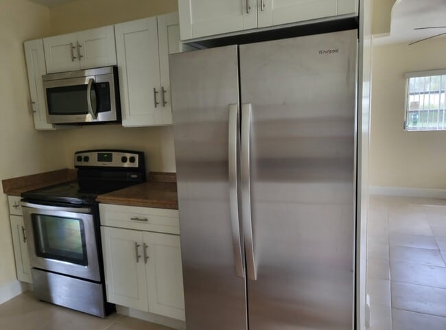 Photo - 5311 NE 10th Ave