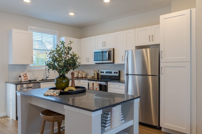 Ascend Cottages At Highland Square apartments — community photo