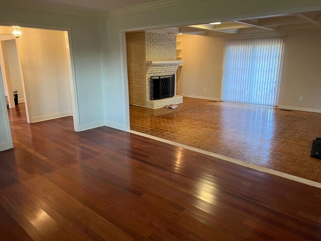 Photo - 8002 Shereton Rd SW