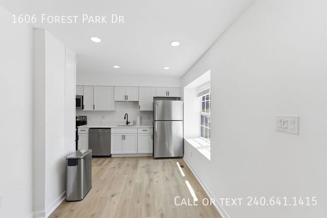 Photo - 1606 Forest Park Dr