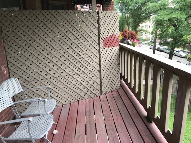 Photo - 5440-42 N Winthrop Ave