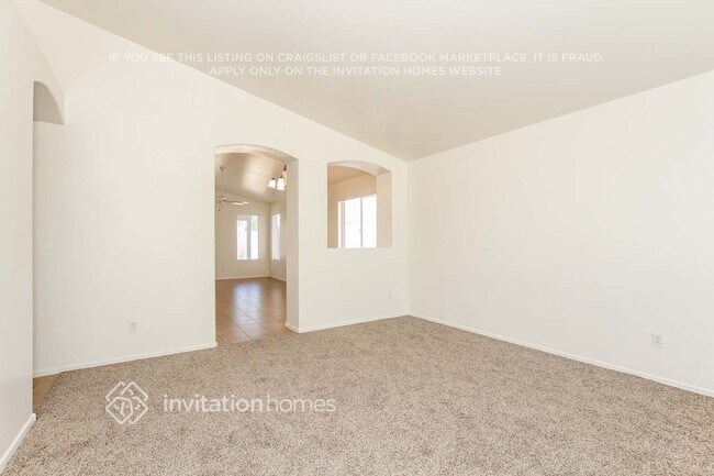 Photo - 11322 W Hadley St