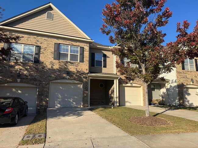 3 Bed | 2.5 Bath Cary Townhome - 3 Bed | 2.5 Bath Cary Townhome