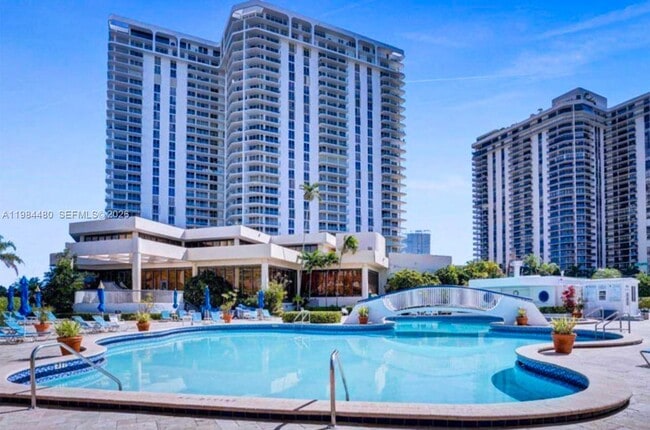 Photo - 19707 Turnberry Way Unit 5A