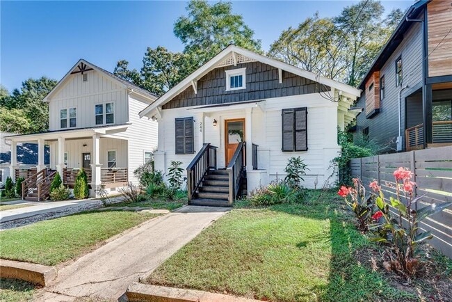 Photo - 244 Laurel Ave SW