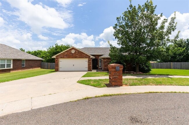 Photo - 4508 Applegate Dr House