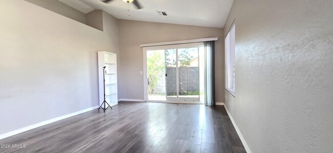 Photo - 5620 S 42nd St