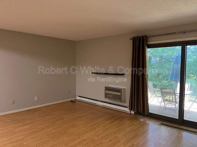 Photo - 7 Country Squire Dr Unit G